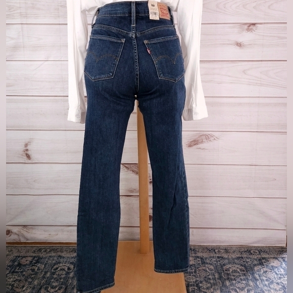 Levi's 311 Mid Rise Shaping Skinny Jean in Medium Wash Blue Size 27 NWT - Picture 4 of 12